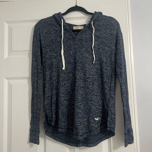 Hollister navy blue long sleeve shirt with hood women’s small